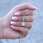 Collier pendentif couronne