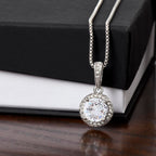 Collier Love Knot - Variantes en or jaune et blanc