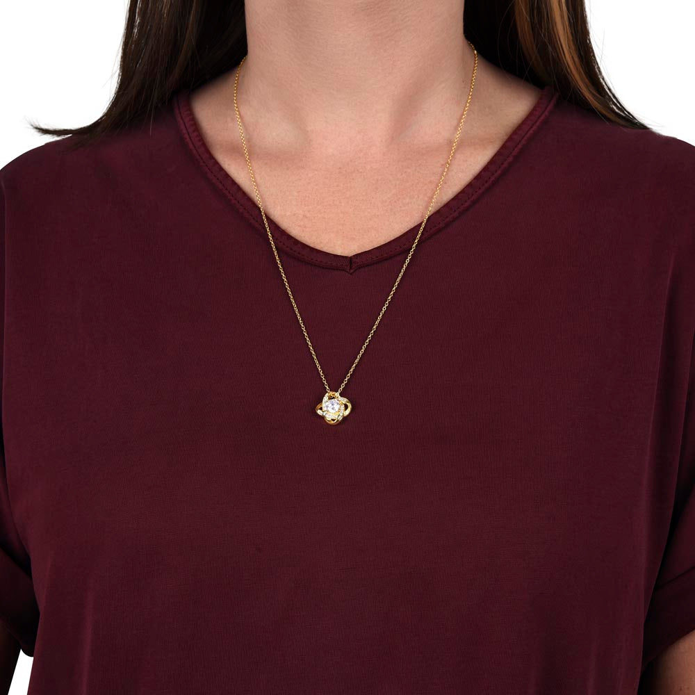 Collier Love Knot - Variantes en or jaune et blanc