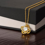 Collier Love Knot - Variantes en or jaune et blanc