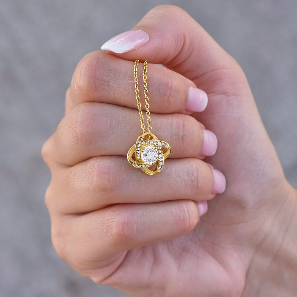 Collier Love Knot - Variantes en or jaune et blanc
