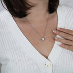 Collier Love Knot - Variantes en or jaune et blanc