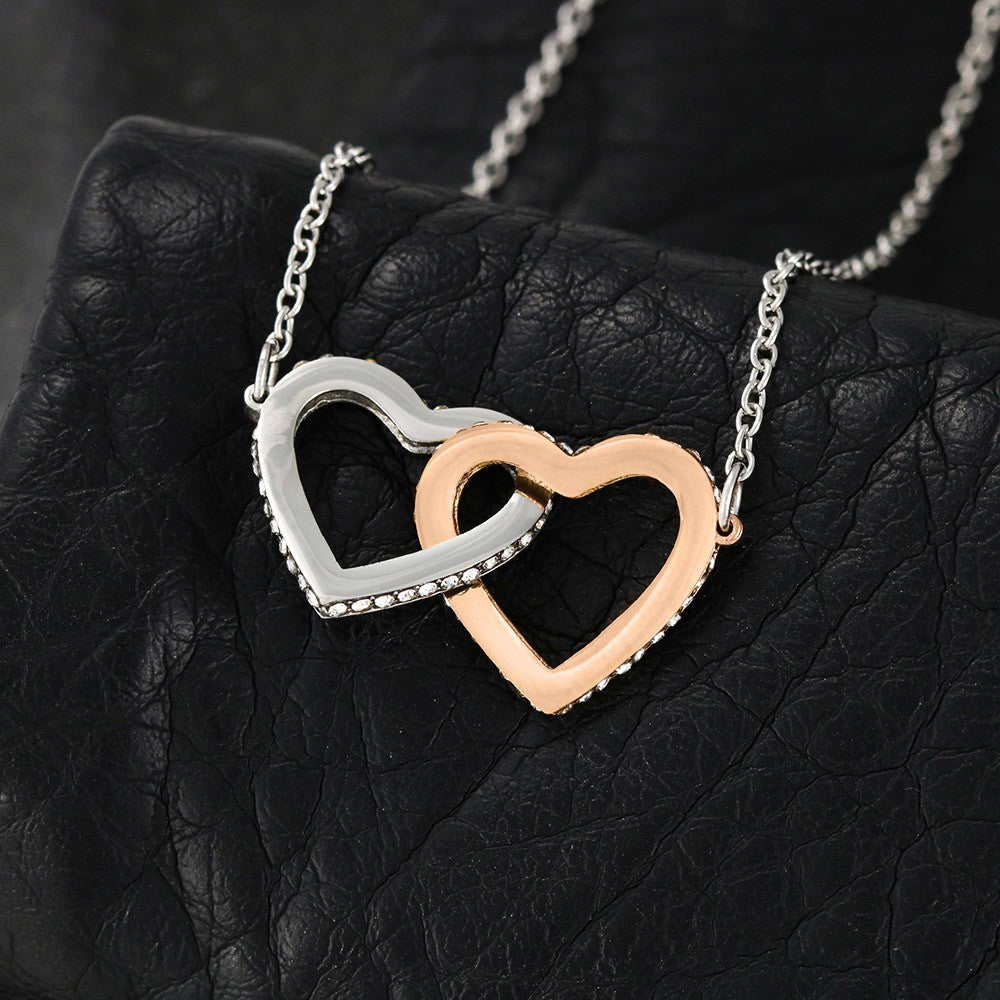Collier de cœurs entrelacés - Variantes en or jaune et blanc