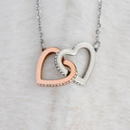 Collier de cœurs entrelacés - Variantes en or jaune et blanc