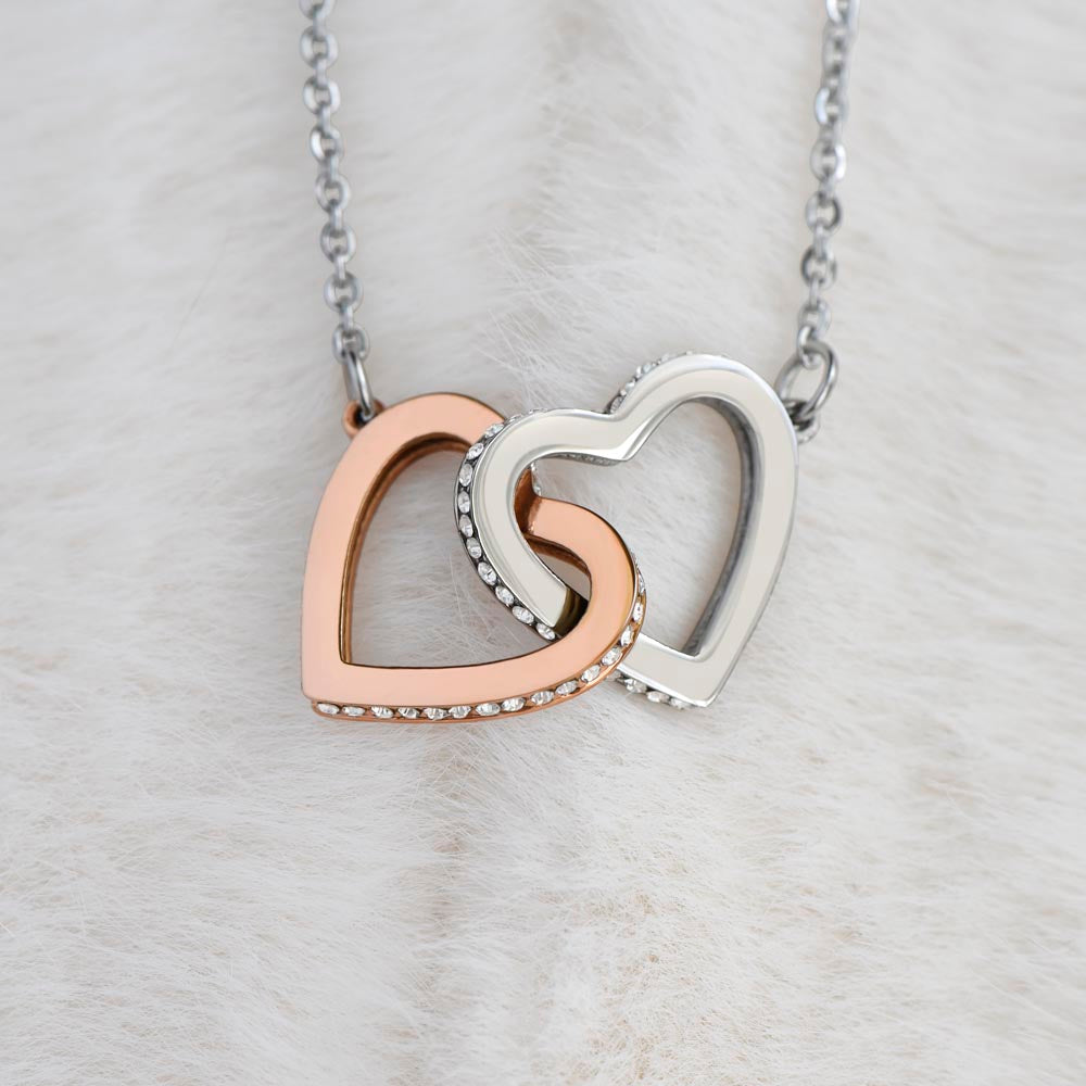 Collier de cœurs entrelacés - Variantes en or jaune et blanc