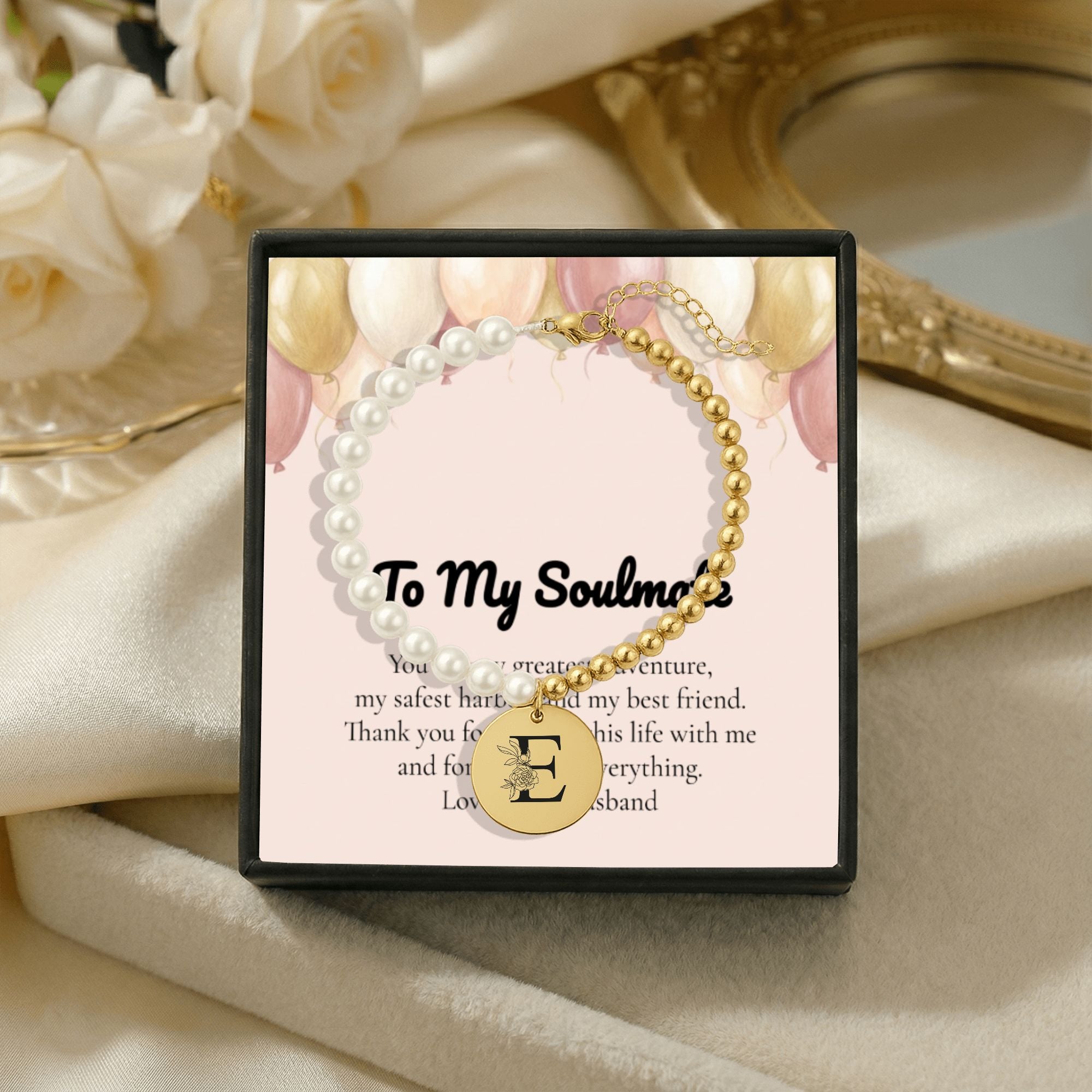 Premium Pearl & Gold Coin Bracelet: Mother of Pearl