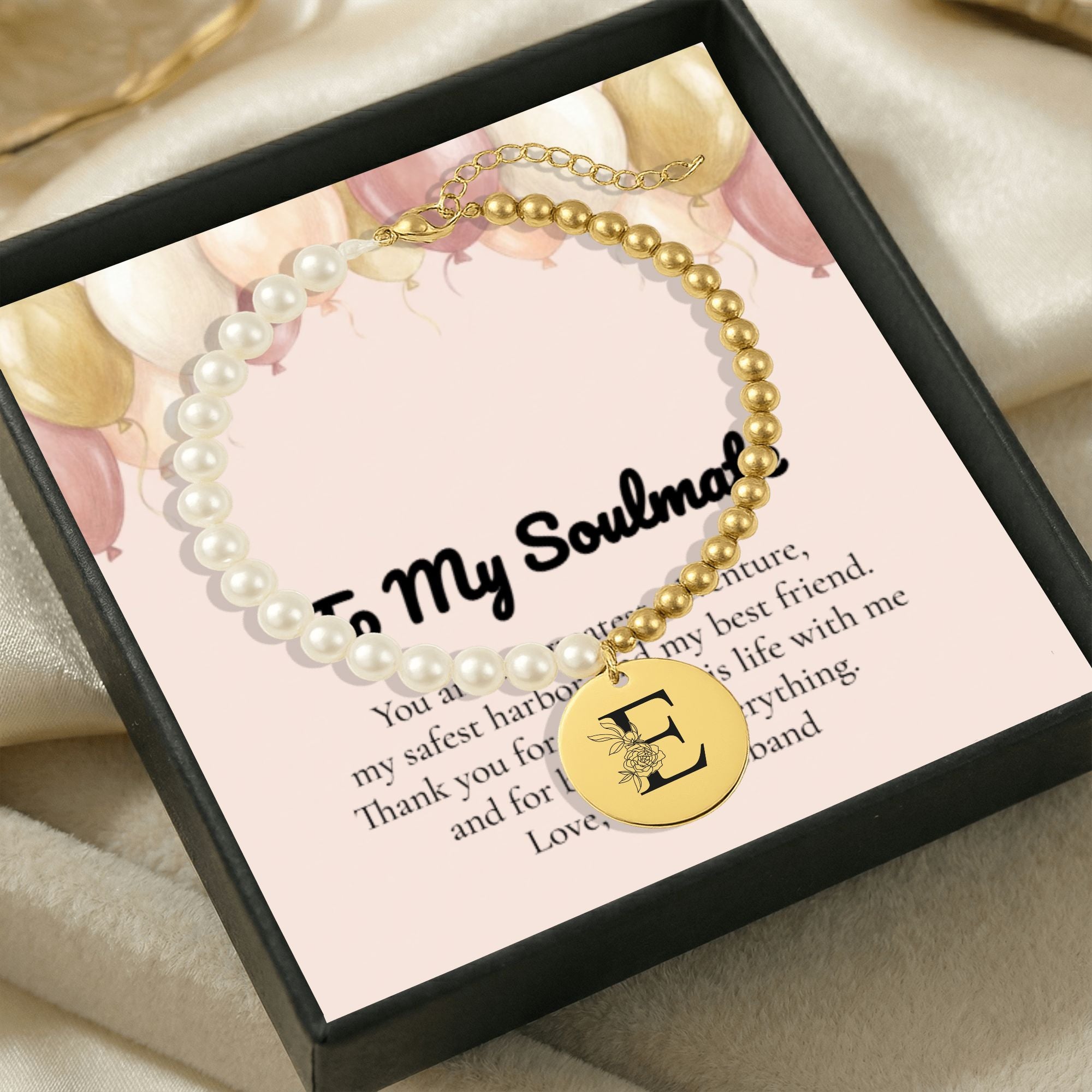 Premium Pearl & Gold Coin Bracelet: Mother of Pearl